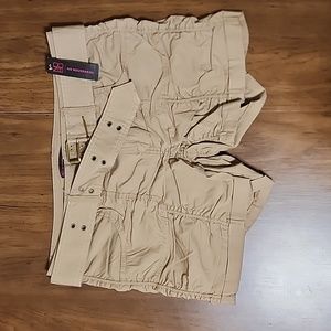 Women's shorts 11 NWT